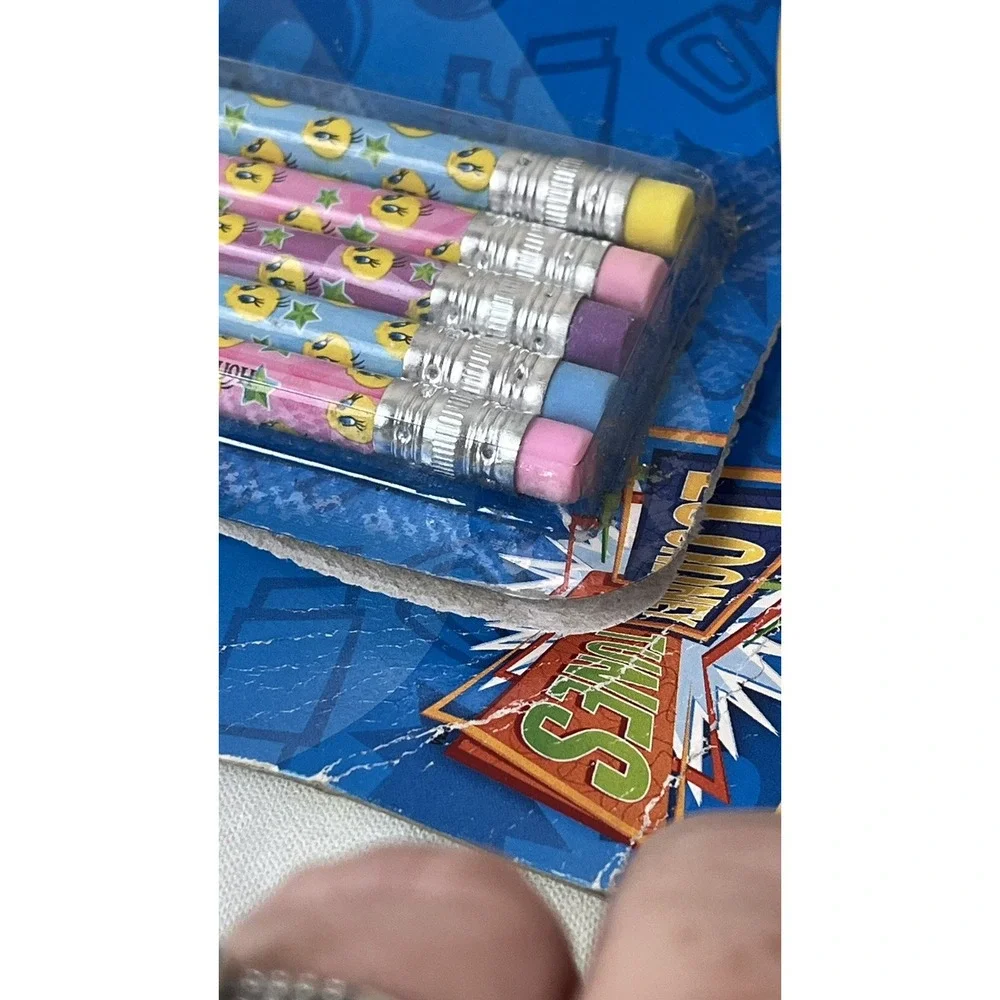 Tweety Bird Pencil  Looney Tunes Pencils Vintage 2011 Pack of 5 Pastel Colors